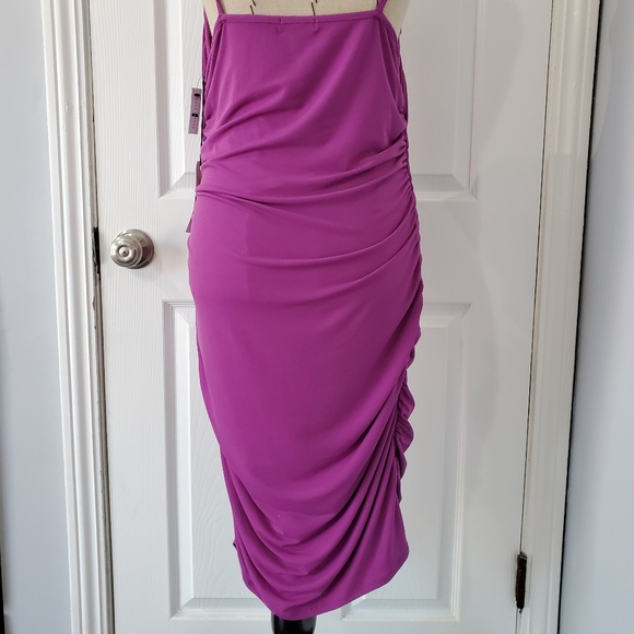 Leith Atrium Atrium Scrunch Bodycon Dress - Picture 5 of 9